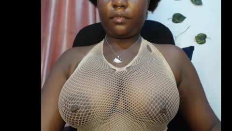 Snapshot of ebony_sexy_queen chatting on November 10, 2025, 6:07 pm Racheal online show from November 10, 2025, 6:07 pm