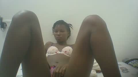 Snapshot of ebonycutegal1996 chatting on February 18, 2025, 6:59 am TRIZER online show from February 18, 2025, 6:59 am