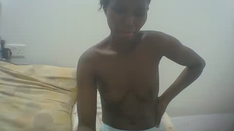 Snapshot of ebonycutegal1996 chatting on February 24, 2025, 6:58 pm TRIZER online show from February 24, 2025, 6:58 pm