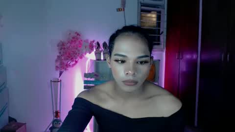 Snapshot of ebonyenchantressx chatting on March 11, 2025, 1:34 pm ebonyenchantressx online show from March 11, 2025, 1:34 pm