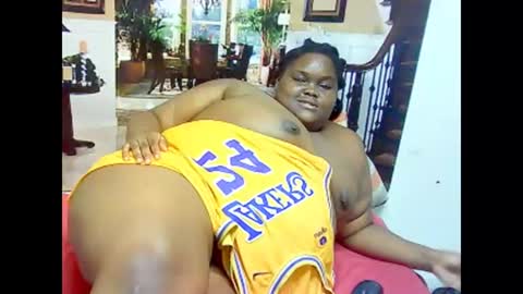 ebonyhotbuns4u2luv online show from March 3, 2025, 11:33 am