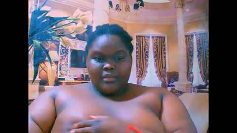ebonyhotbuns4u2luv online show from September 14, 2025, 9:25 pm
