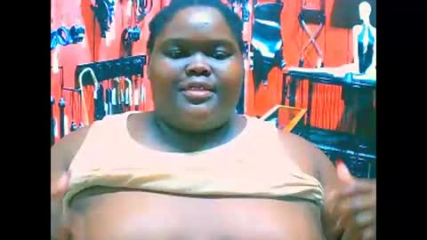 ebonyhotbuns4u2luv online show from January 8, 2026, 5:15 pm