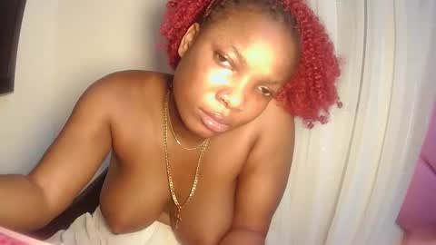 Snapshot of ebonykissxx chatting on October 31, 2025, 12:33 am ebonykissxx online show from October 31, 2025, 12:33 am