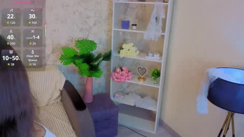 Milly online show from November 18, 2025, 3:56 am