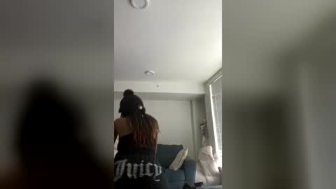 ebonypetite15 online show from July 4, 2026, 7:09 pm