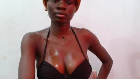 Snapshot of ebonypetiti chatting on March 8, 2026, 6:12 pm queen online show from March 8, 2026, 6:12 pm