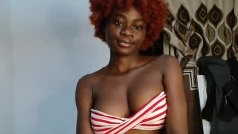 Snapshot of ebonypetiti chatting on March 25, 2026, 2:17 am queen online show from March 25, 2026, 2:17 am