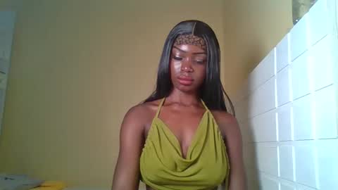 ebonytanqueen online show from March 28, 2026, 4:12 am