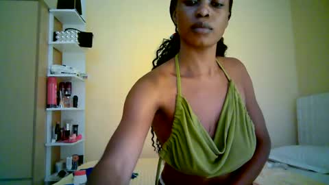 Snapshot of ebonytanqueen chatting on June 15, 2026, 3:42 am ebonytanqueen online show from June 15, 2026, 3:42 am