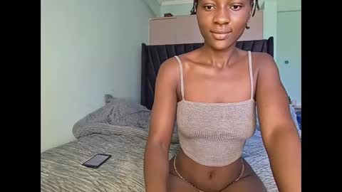 Skye online show from December 9, 2024, 5:40 am