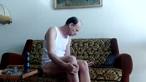 Snapshot of ecita chatting on March 1, 2025, 11:39 am Ecita online show from March 1, 2025, 11:39 am