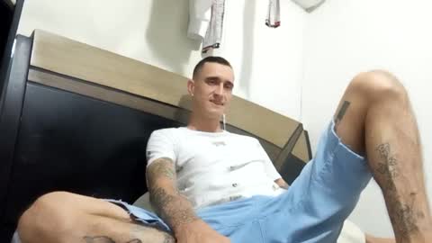 Snapshot of ed_big_cock chatting on November 7, 2025, 7:03 pm Edd Gallego online show from November 7, 2025, 7:03 pm