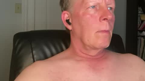 Snapshot of eddygl1968 chatting on July 2, 2026, 2:33 am Eddy online show from July 2, 2026, 2:33 am