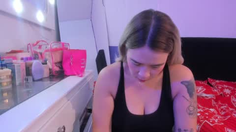 Snapshot of eden_paradise_ chatting on December 12, 2024, 1:17 pm BYANCA online show from December 12, 2024, 1:17 pm