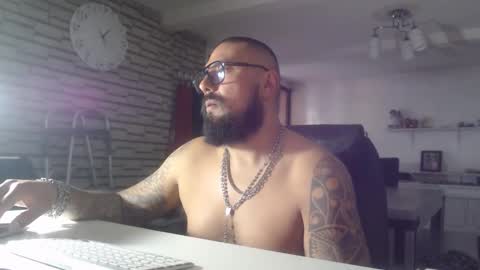 Snapshot of edgarram83 chatting on November 7, 2025, 11:05 pm edgarram83 online show from November 7, 2025, 11:05 pm