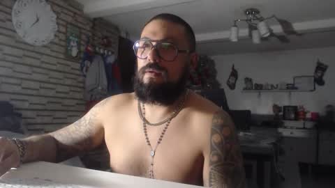 edgarram83 online show from December 18, 2025, 5:35 am