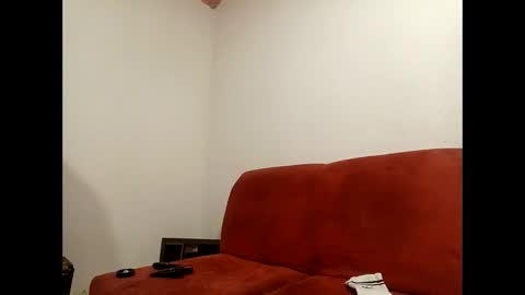 edgarsanmartin550 online show from April 12, 2026, 2:49 am