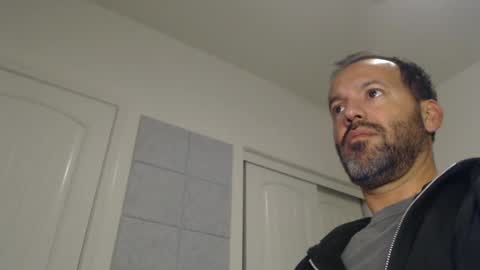 Snapshot of edge_masters chatting on December 15, 2024, 6:40 am EdgeM online show from December 15, 2024, 6:40 am