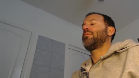 Snapshot of edge_masters chatting on January 30, 2025, 12:29 am EdgeM online show from January 30, 2025, 12:29 am