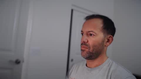 EdgeM online show from November 17, 2025, 7:52 pm