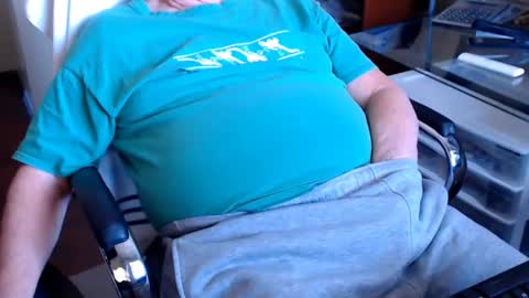 Snapshot of edginginedmonton chatting on February 24, 2025, 8:58 pm edginginedmonton online show from February 24, 2025, 8:58 pm