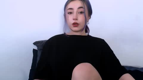 Snapshot of ediefris chatting on November 1, 2025, 9:44 am fickle demon made of clumps of matter online show from November 1, 2025, 9:44 am