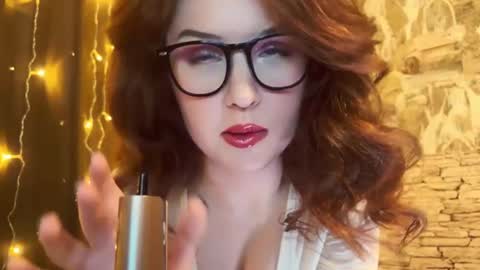 Snapshot of edithafarro chatting on March 1, 2025, 12:07 am Friendly neighbourhoud redhead online show from March 1, 2025, 12:07 am