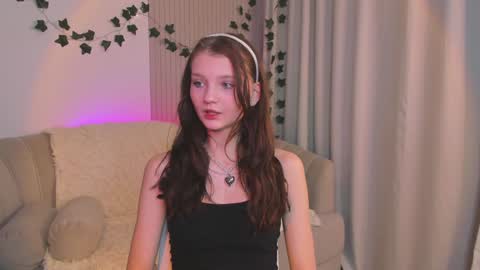 Snapshot of edithgalpin chatting on February 1, 2025, 4:03 am Lisa online show from February 1, 2025, 4:03 am