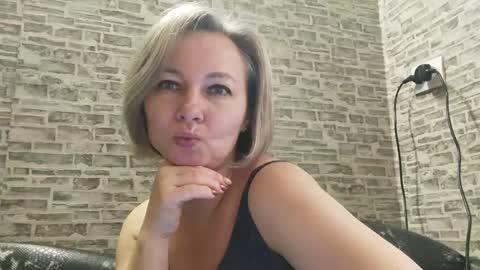 Snapshot of edithmanning chatting on December 8, 2024, 7:15 am edithmanning online show from December 8, 2024, 7:15 am