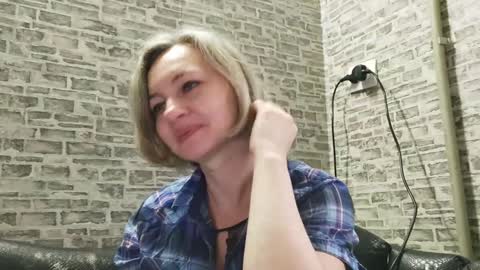 Snapshot of edithmanning chatting on December 9, 2024, 7:17 am edithmanning online show from December 9, 2024, 7:17 am