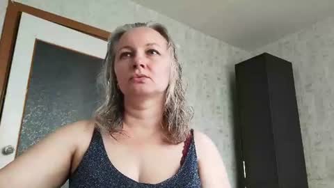Snapshot of edithmanning chatting on June 12, 2026, 5:39 am edithmanning online show from June 12, 2026, 5:39 am