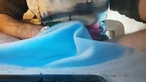 Snapshot of edivad91 chatting on October 13, 2025, 11:43 am Davide online show from October 13, 2025, 11:43 am