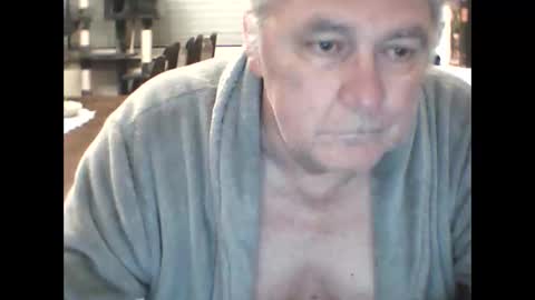 Snapshot of edje59a chatting on February 19, 2026, 7:26 am Eddy online show from February 19, 2026, 7:26 am