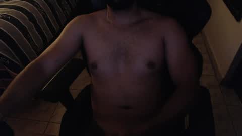 Snapshot of edmon28 chatting on July 15, 2026, 6:29 am edmon28 online show from July 15, 2026, 6:29 am