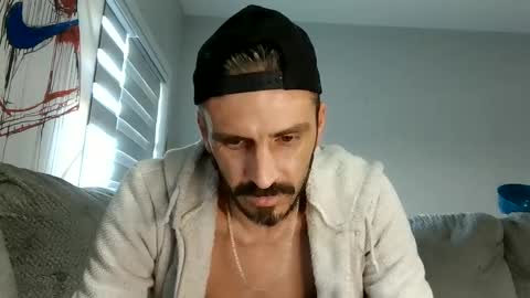 Snapshot of edmonton1985780 chatting on September 18, 2025, 5:04 pm edmonton1985780 online show from September 18, 2025, 5:04 pm