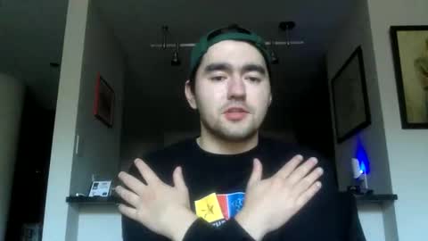 Snapshot of edmundfitz75 chatting on November 11, 2025, 9:04 pm EddieFitz75 online show from November 11, 2025, 9:04 pm