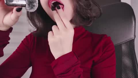 Snapshot of edranah chatting on November 8, 2025, 9:13 pm Edranah online show from November 8, 2025, 9:13 pm