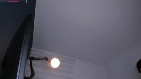 Snapshot of edrick_walton chatting on February 19, 2026, 11:39 am edrick online show from February 19, 2026, 11:39 am