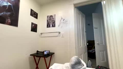 edvmendez1766 online show from March 28, 2026, 2:49 pm