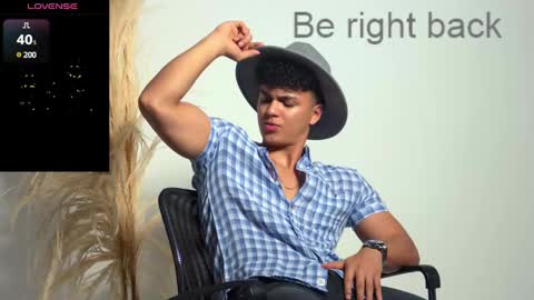 EDWARD CLARCK online show from February 25, 2025, 6:03 am