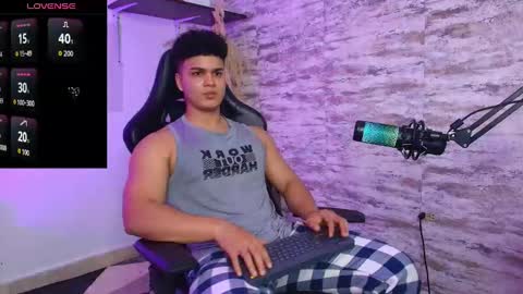 EDWARD CLARCK online show from October 7, 2025, 1:58 am