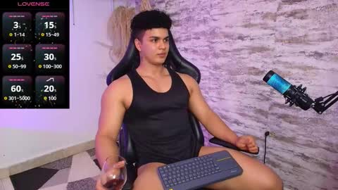 EDWARD CLARCK online show from October 29, 2025, 5:20 am