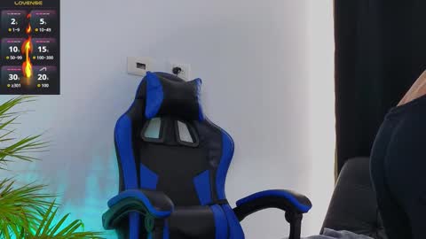 Edward Ross online show from November 9, 2025, 6:39 pm