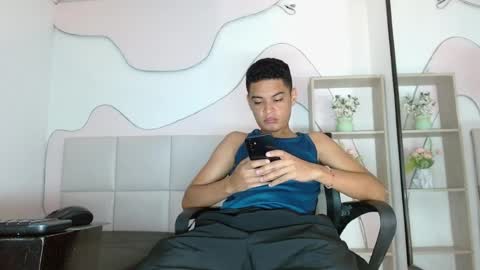 Snapshot of edylucianni chatting on July 18, 2026, 12:09 pm EdyLucianni online show from July 18, 2026, 12:09 pm