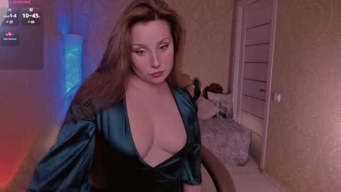 eesmaaarr online show from January 14, 2025, 11:05 pm