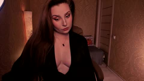 eesmaaarr online show from February 8, 2026, 11:19 pm