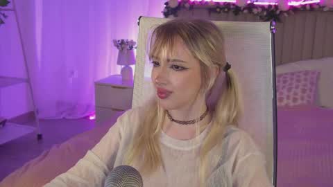Snapshot of eevamarie chatting on May 6, 2026, 4:56 pm EVA NON NUDE online show from May 6, 2026, 4:56 pm