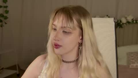 Snapshot of eevamarie chatting on May 9, 2026, 4:34 pm EVA NON NUDE online show from May 9, 2026, 4:34 pm