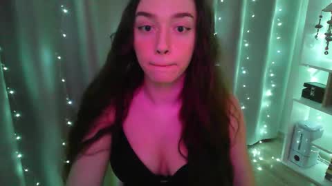 effie_balconii online show from January 18, 2026, 3:16 pm